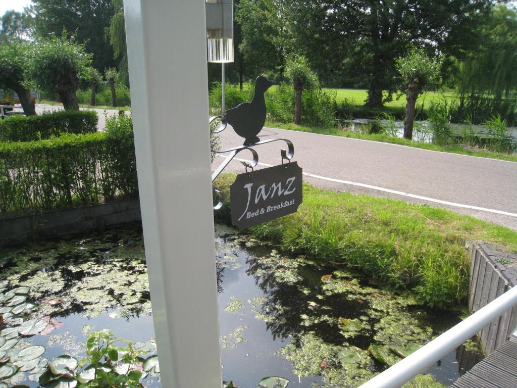 Bed and Breakfast Janz Capelle aan den IJssel Exterior foto